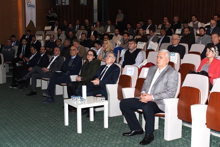 Her yönüyle güneş enerjisi Bursa’da konuşuldu -