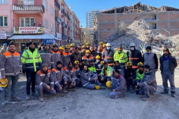 İnegöl Belediyesi ekipleri arama kurtarma görevini tamamladı -