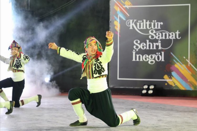 İnegöl'de 'Halk Dansları'ndan muhteşem gece -