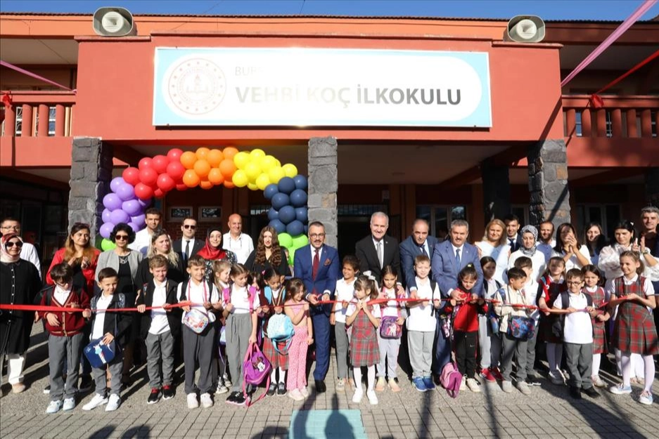 İnegöl'de ilk ders zilini protokol çaldı -