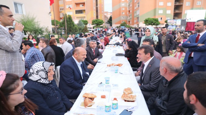 IŞIK AKSEDE İFTAR AÇTI