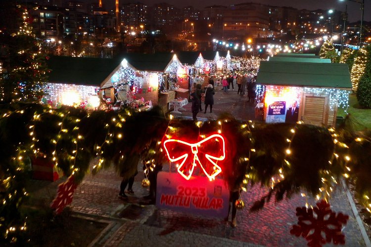 İstanbul Beylikdüzü yeni yılı erken getirdi -