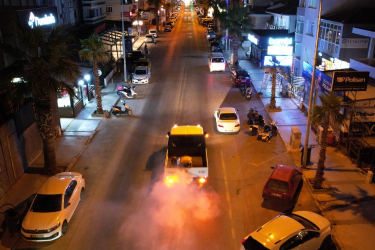 İzmir Güzelbahçe huzurlu yaz için ilaçlanıyor -