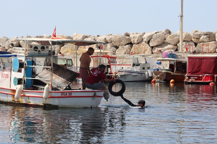 İzmir Özdere'de kıyı ve sualtı temizliği -