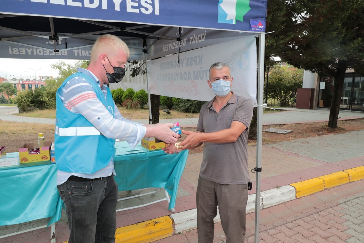 İzmit Belediyesi KPSS’de adayları yine yalnız bırakmadı