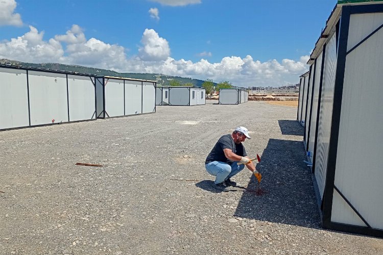 İzmit depremzedeler için Konteyner Yaşam Alanı kuruyor -