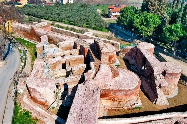 İznik turizm potansiyelini açığa çıkaramıyor -