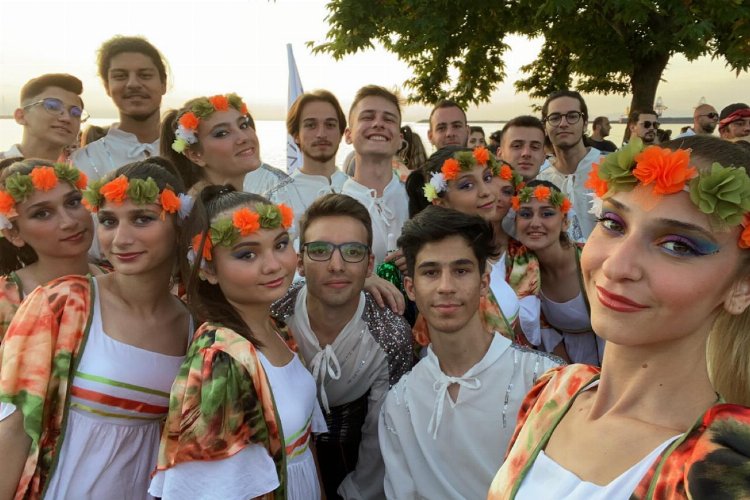 Karadeniz Ereğli sokaklarında İzmit Marşı -