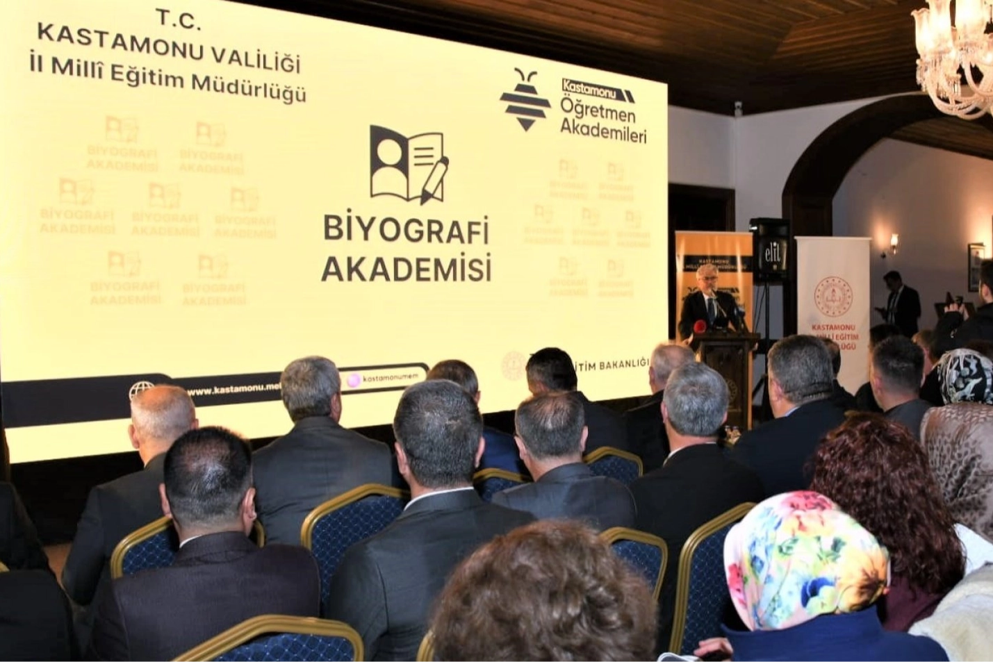 Kastamonu'da 'Biyografi Akademisi' açıldı -