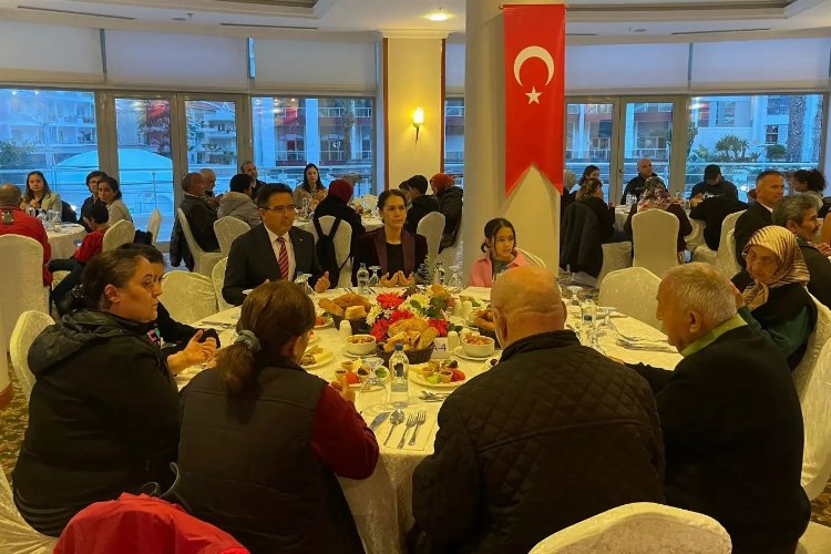 Kaymakam Kaya yetim aileleriyle iftarda buluştu -