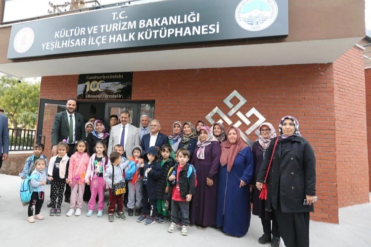 Kayseri Büyükşehir'den Yeşilhisar'a halk kütüphanesi -