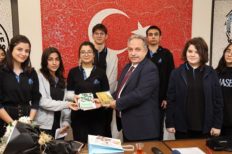 Kayseri Talaslı öğrencilerden belediyeye ziyaret -