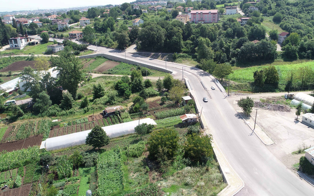 Kocaeli Başiskele’de caddeler asfalta kavuştu