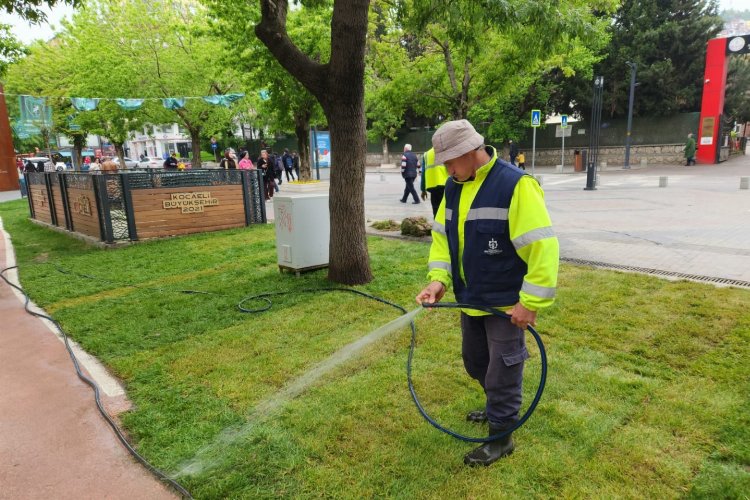 Kocaeli Cumhuriyet Bulvarı'nda yaza hazırlık -