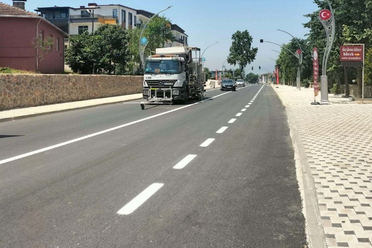 Kocaeli'de Kartepe İzmit Caddesine yol çizgisi -