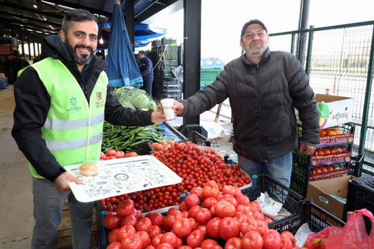 Kocaeli'de pazar esnafına çorba ikramı -