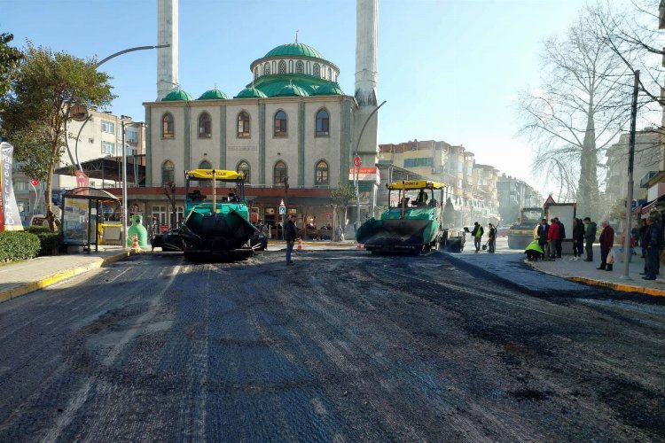 Kocaeli'de üstyapı çalışmaları sürüyor -