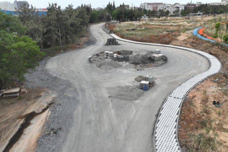 Kocaeli Gebze Millet Bahçesi iç yollarında yoğun çalışma -