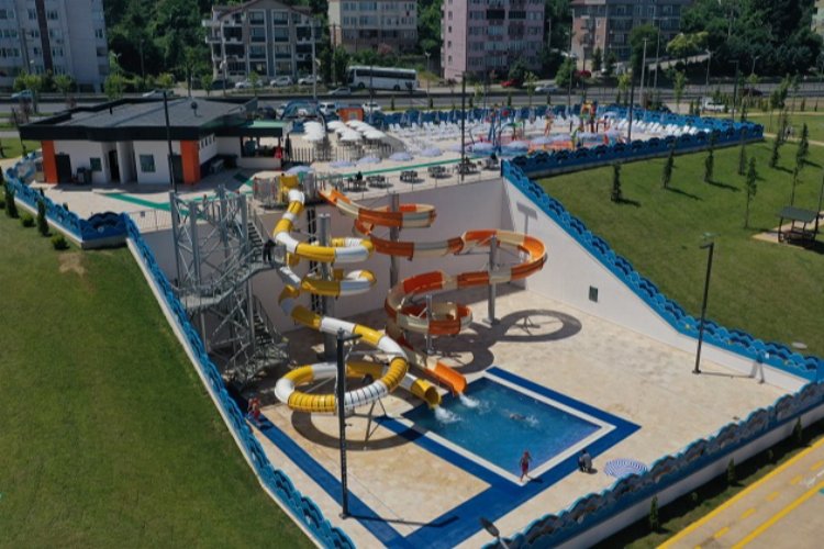 Kocaeli'nde çift kaydıraklı Aquapark hizmete girdi -