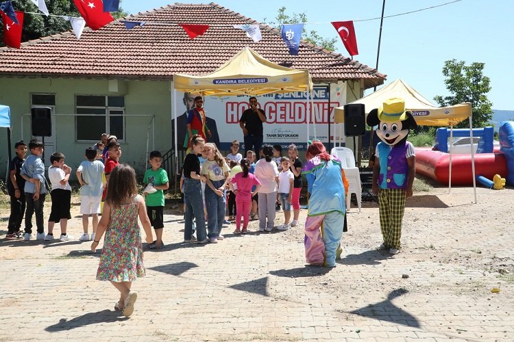 Kocaeli'nin bayram şenlikleri çocukları sevindirdi -