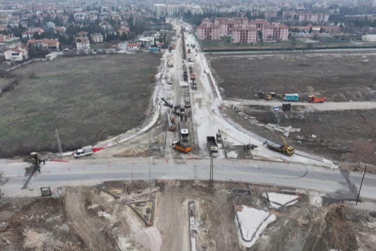 Konya'da Necmettin Erbakan Caddesi'nde yoğun çalışma -