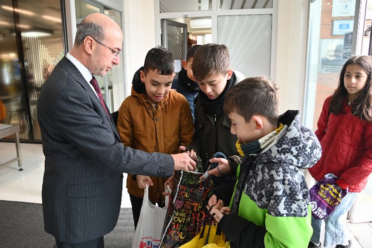 Konya Selçuklu'da çocuklara şivlilik hediyesi -