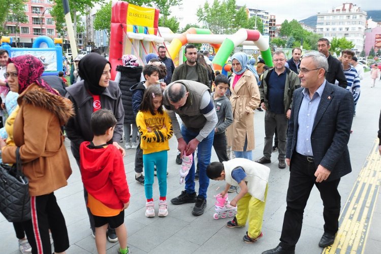 Kütahya'da çocuklar gönüllerince eğlendi -