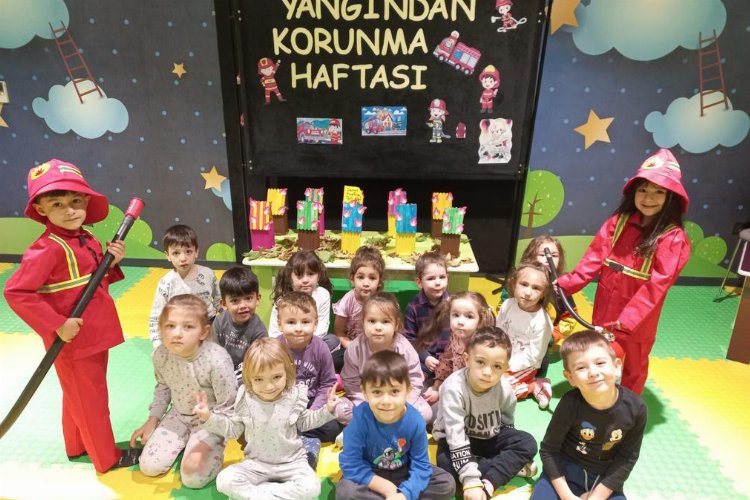 Kütahya'da minik öğrencilerden itfaiyeye ziyaret -