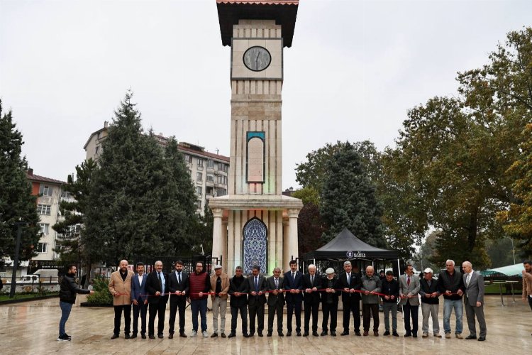 Kütahya'da yenilenen Azerbaycan Parkı hizmete girdi -