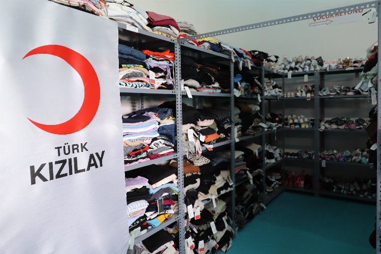 Kızılay'dan cezaevinde ücretsiz butik -