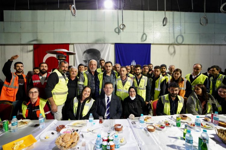 İmamoğlu yerin 25 metre altında metro çalışanları ile iftar yaptı -