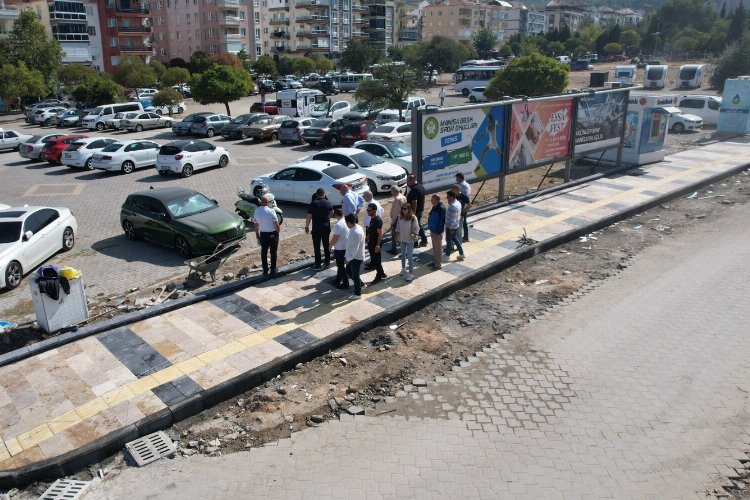 Manisa Cemal Ergün Caddesi'nde değişim başladı -