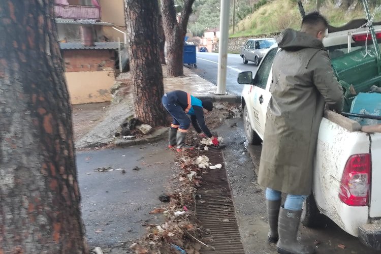 Manisa'da MASKİ'den yağış mesaisi -