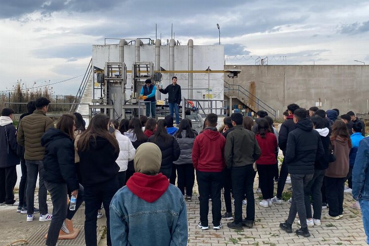 Manisa'da öğrencilerden Salihli AAT’ye ziyaret -