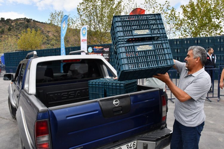 Manisa'da üreticiler kasalandı -