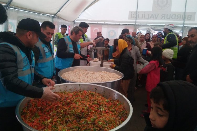 Manisa gönüllerde de, iftar ve sahurda da beraber -