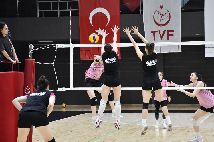 Manisa'nın sultanlarından Play-Off provası -