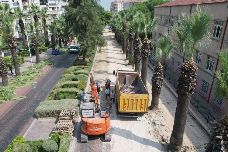 Manisa Şehzadeler'de Atatürk Bulvarı'nda değişim başladı -