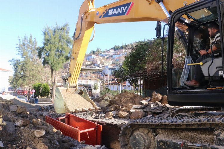 Manisa Ulutepe'de yağmur suyu için ilk kazma -