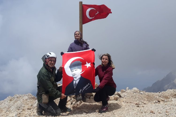 Manisalı dağcılardan bayramda iki tırmanış -