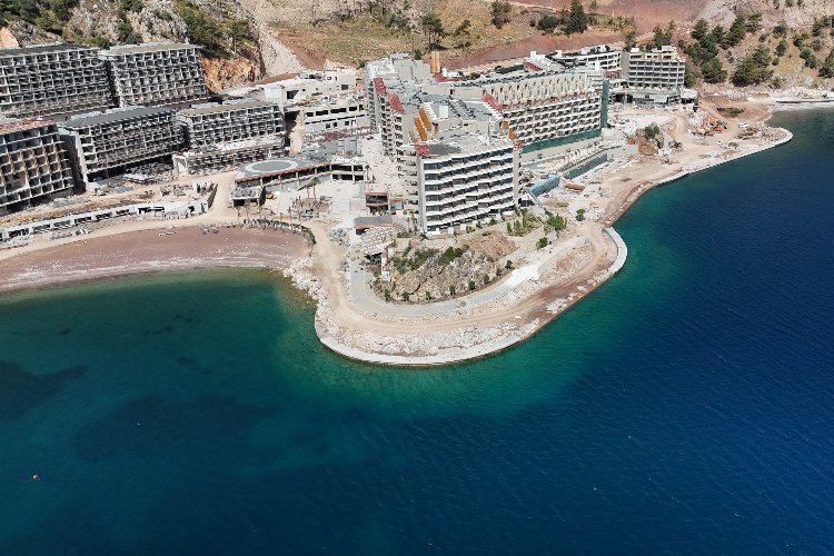 Marmaris Belediyesinden ruhsatsız dev projeye darbe -