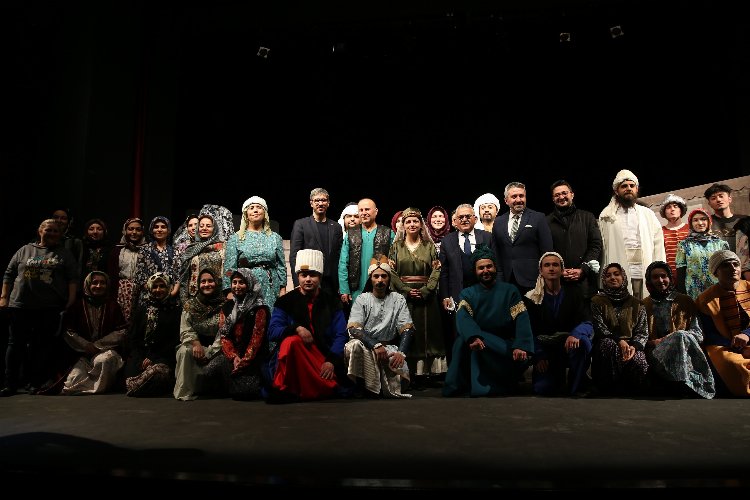 Mehmet Büyükkılıç'tan tiyatro mesaisi -