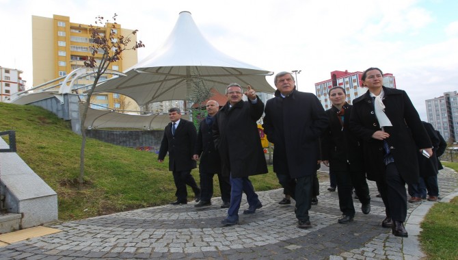 MERHUM BAŞKAN PENBEGÜLLÜ'NÜN ADI BU PARKTA YAŞATILACAK