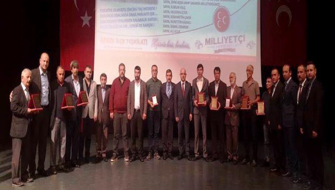 MHP GEBZE ŞEHİT ÜLKÜCÜLERİ ANDI