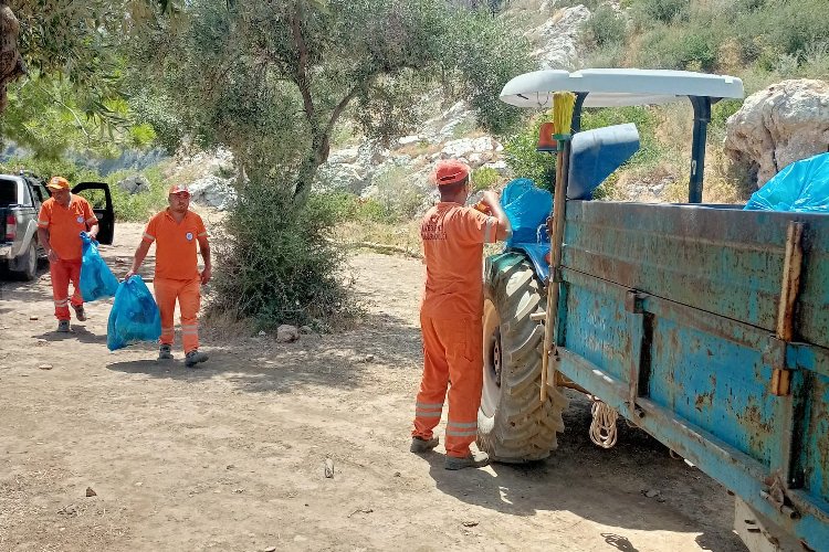 Milas Belediyesi Ekipleri temizlik çalışmalarını sürdürüyor -