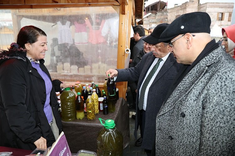 Milletvekili Cıngı ve Başkan Yalçın Maharetli Eller'de -