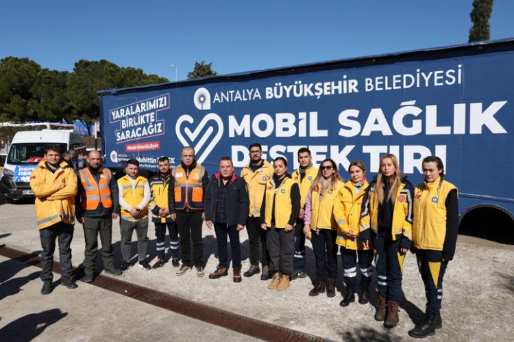 Mobil Sağlık Destek Tırı Hatay'da -