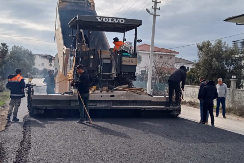 Muğla Büyükşehir ekipleri vatandaşların güvenli seyahati için yollarda -