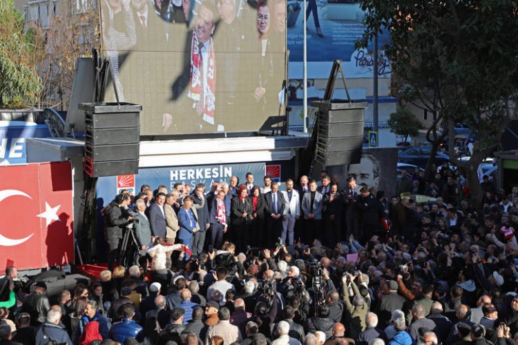 Muhittin Böcek’e Ankara dönüşü coşkulu karşılama -