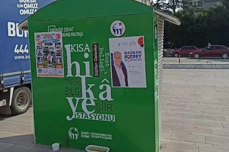 Mustafakemalpaşa’da kitap bağış standı harabeye döndü -